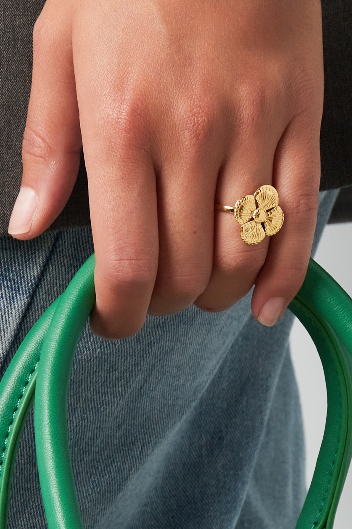 Statement klaver ring goud