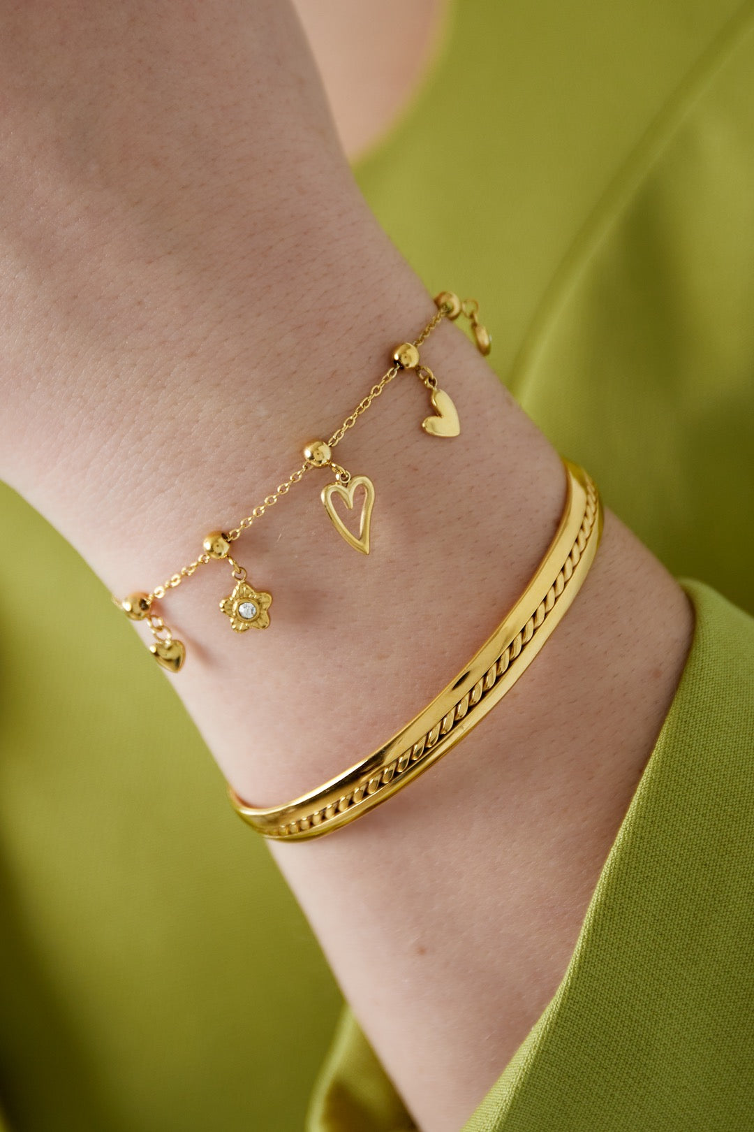 Adore charms armband goud