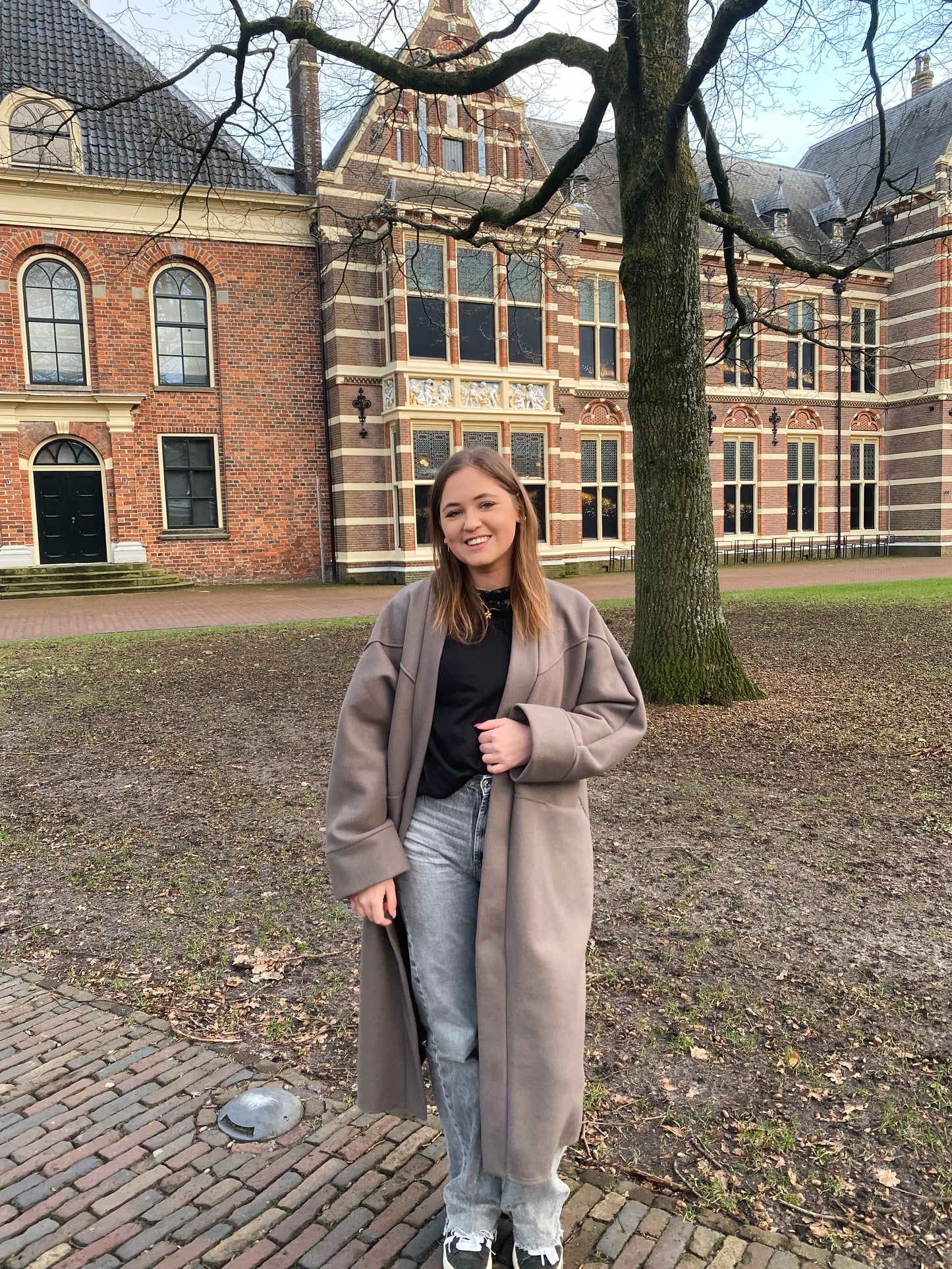 Suze - oversized coat taupe