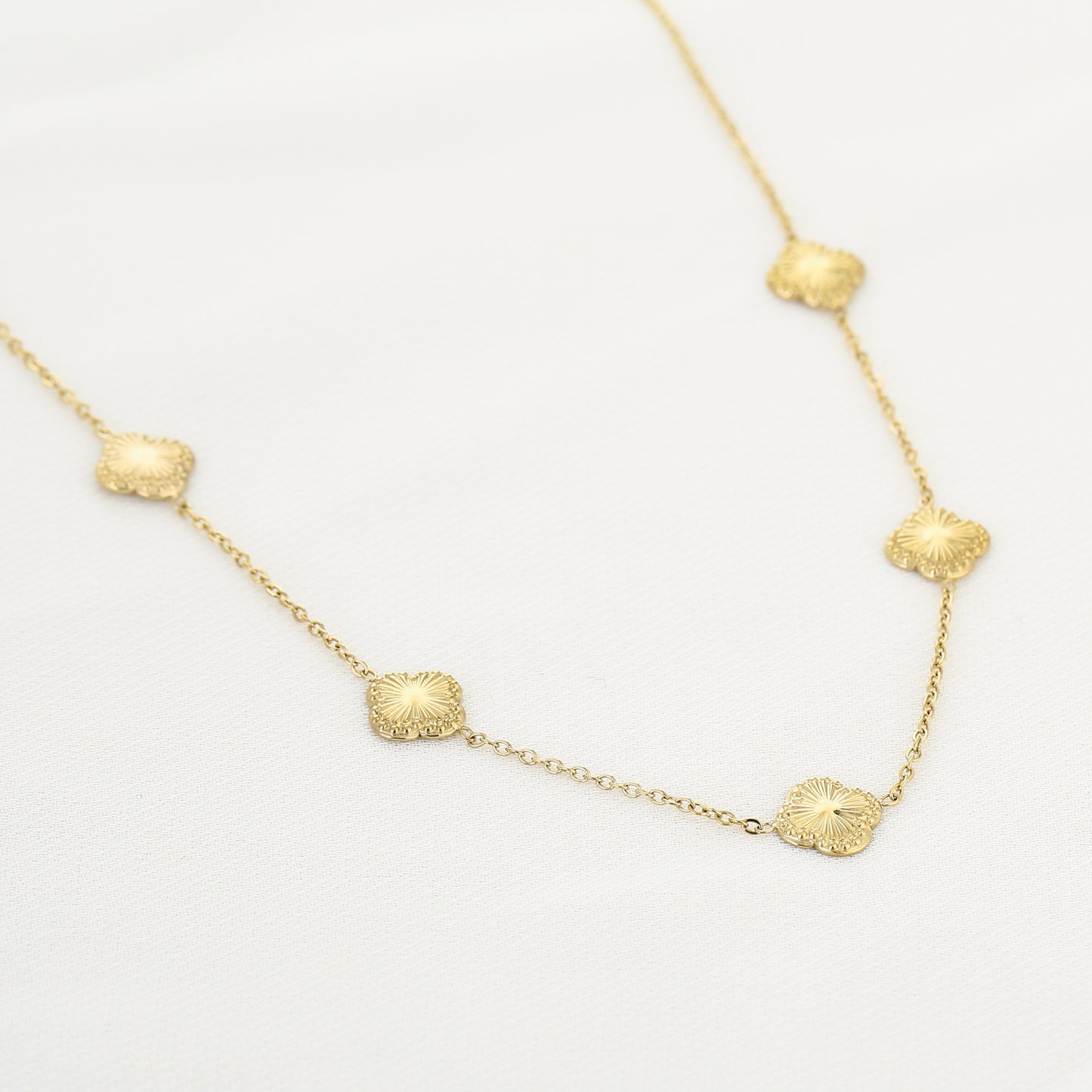Klavers ketting goud