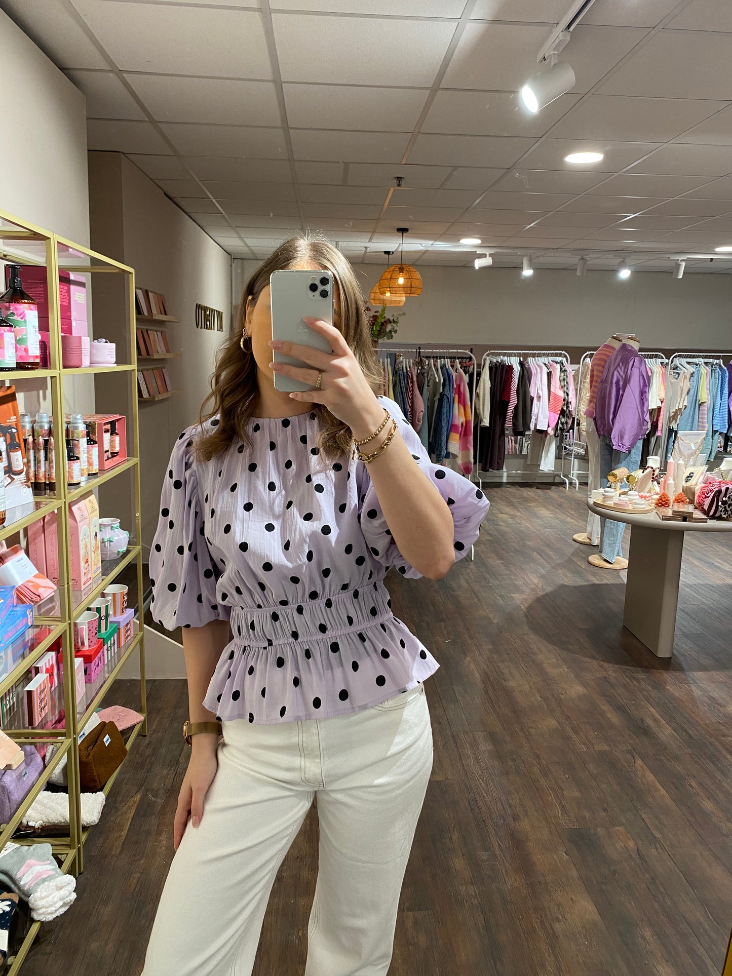 Paars topje met speelse print.