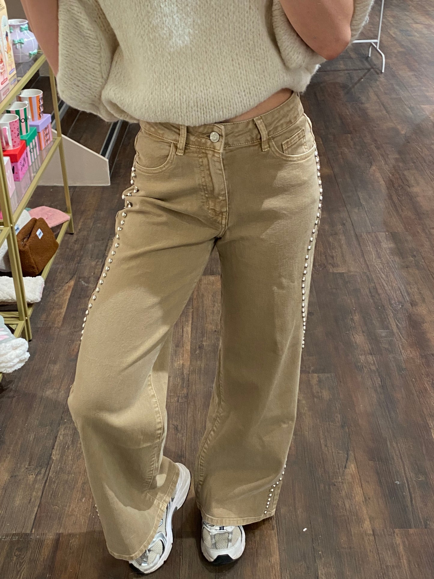 Wijde jeans in lichte kleur voor het voorjaar.