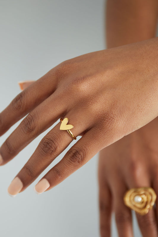 Klassiek liefdes ring goud