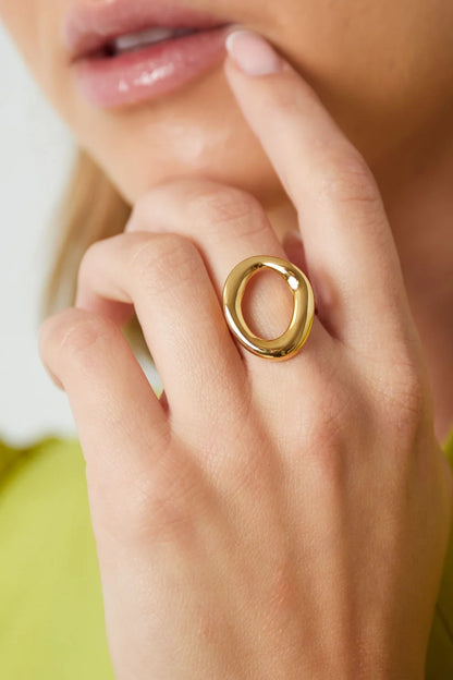 Bold circle ring goud