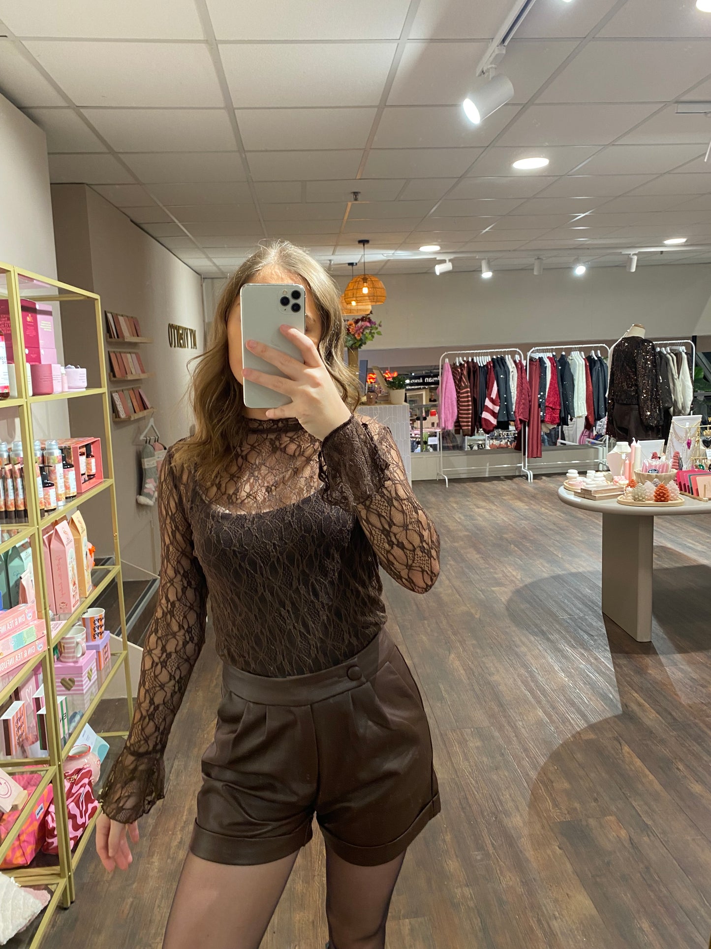 Anna - lace top chocolade bruin