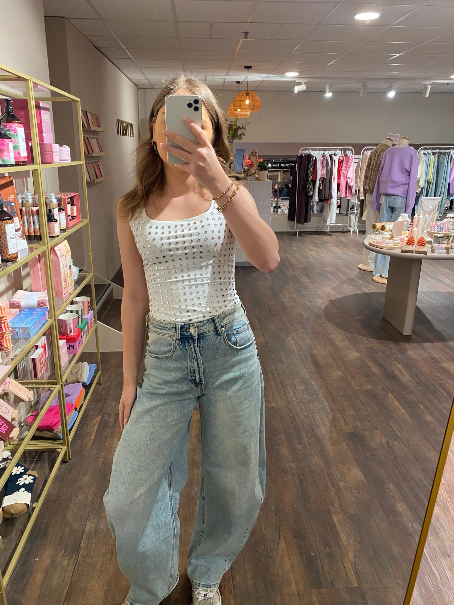 Yara - studs body wit