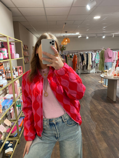 Puck - gewatteerde bomber jas rood roze print