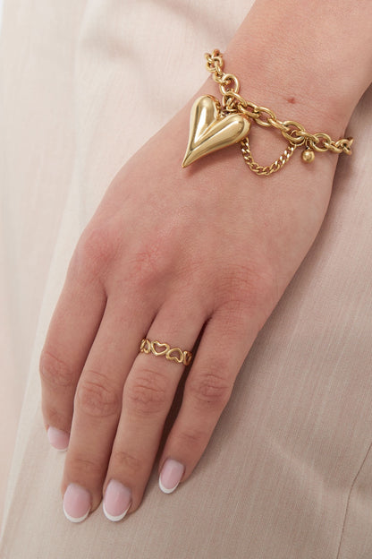 Love all over ring goud