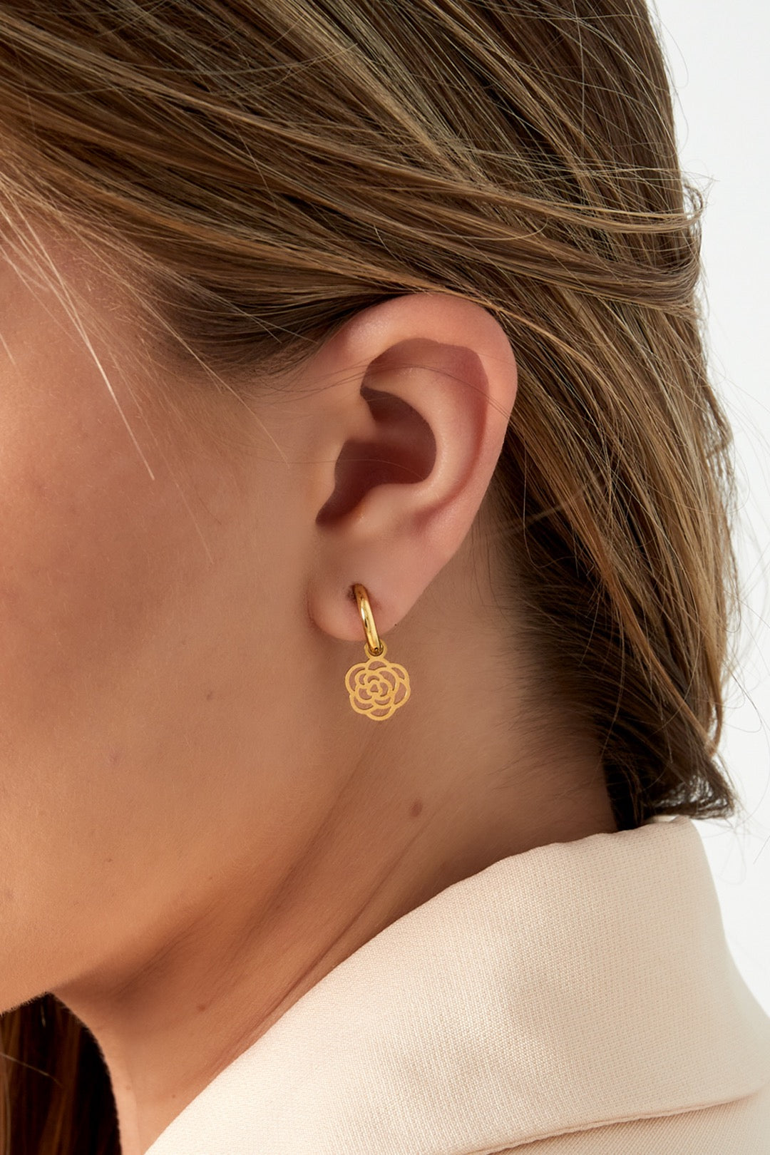 Rozen oorbellen goud