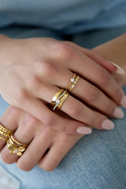 Dubbele ring met steentjes goud