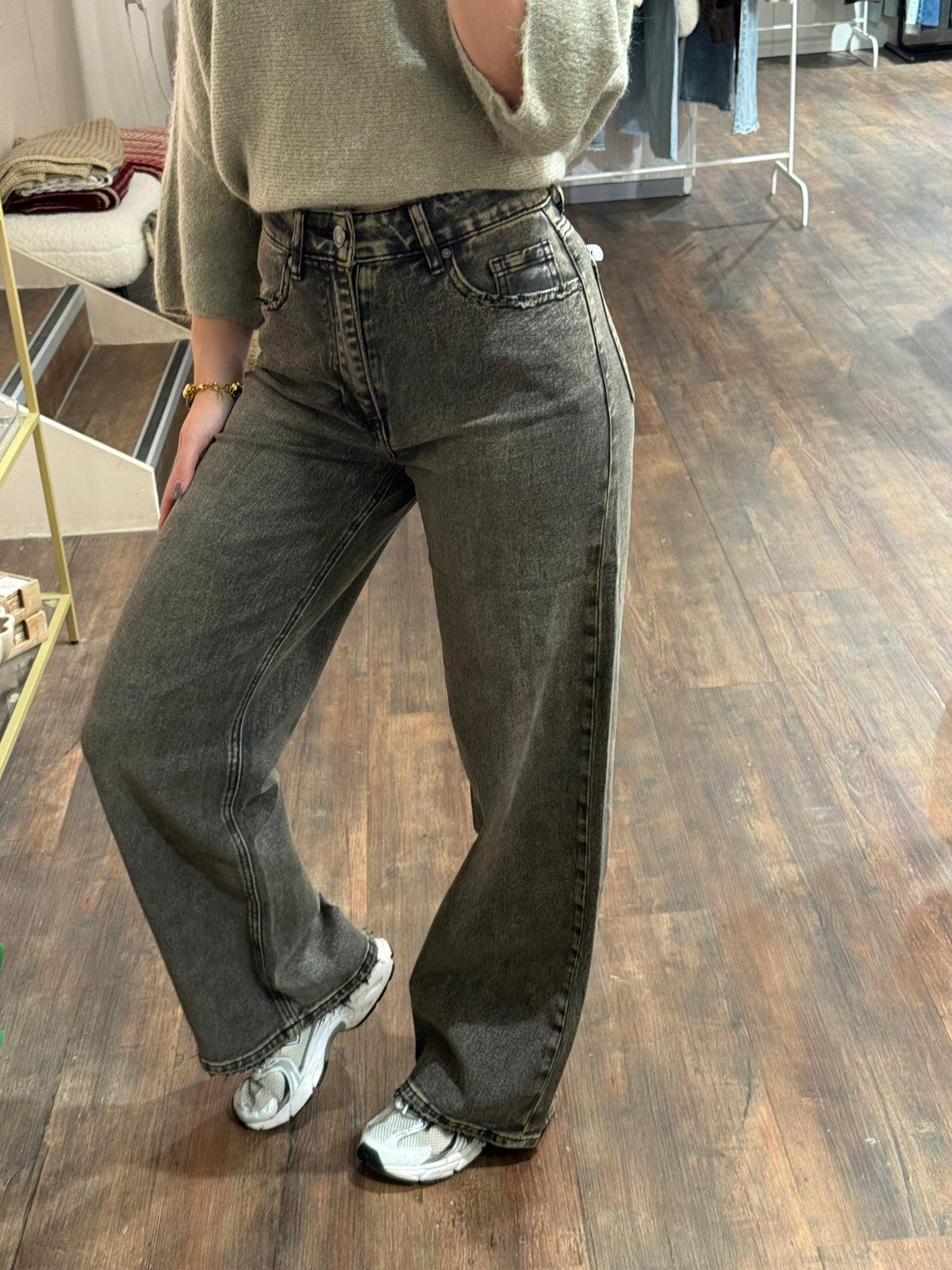 Evi - wide leg jeans washed bruin