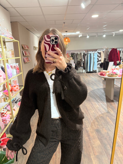 Noelle - ruffle mouw vest bruin