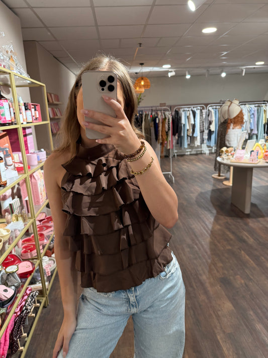 Olivia - ruffle open rug top bruin