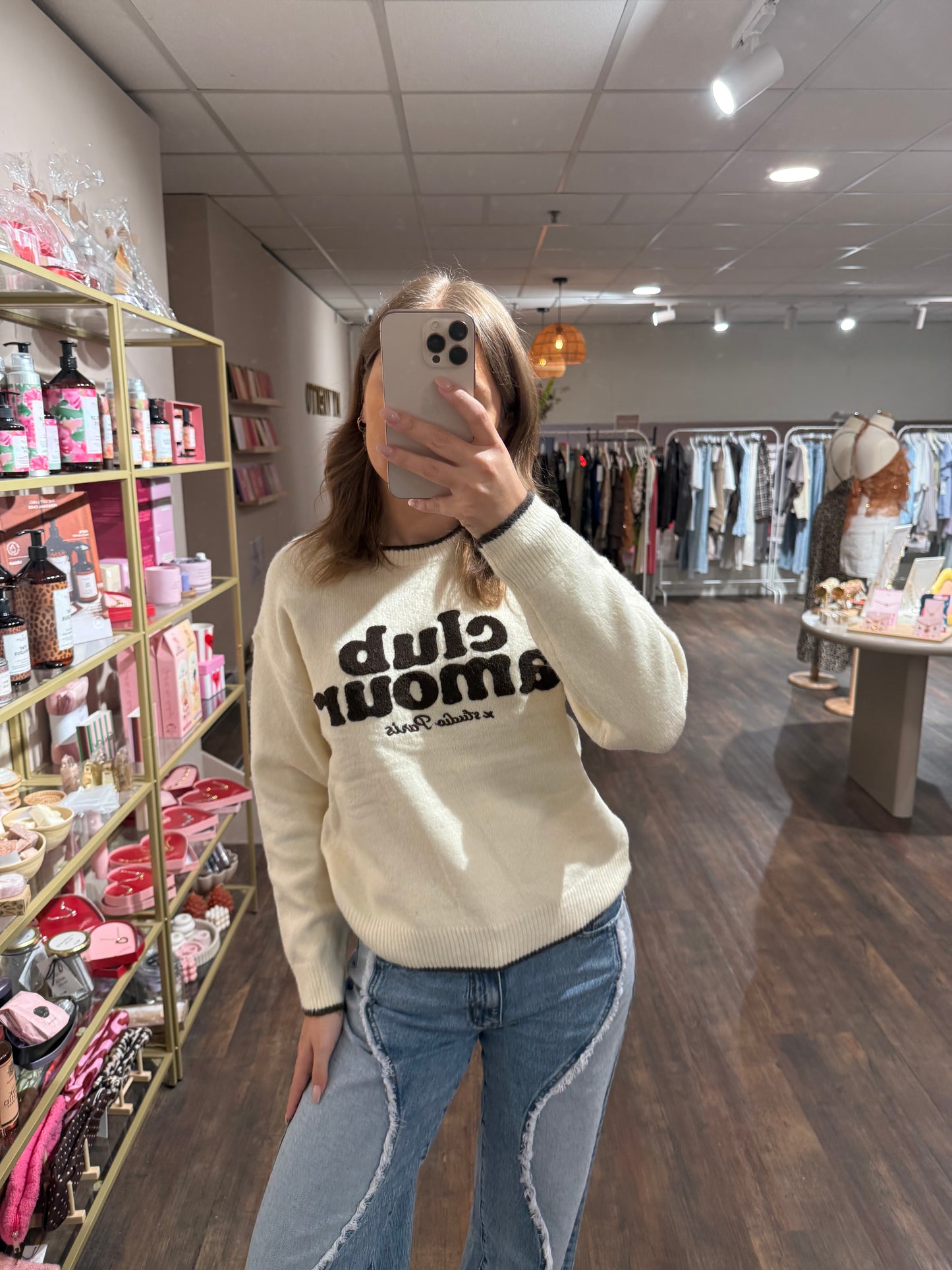 Margaux - club amour sweater beige