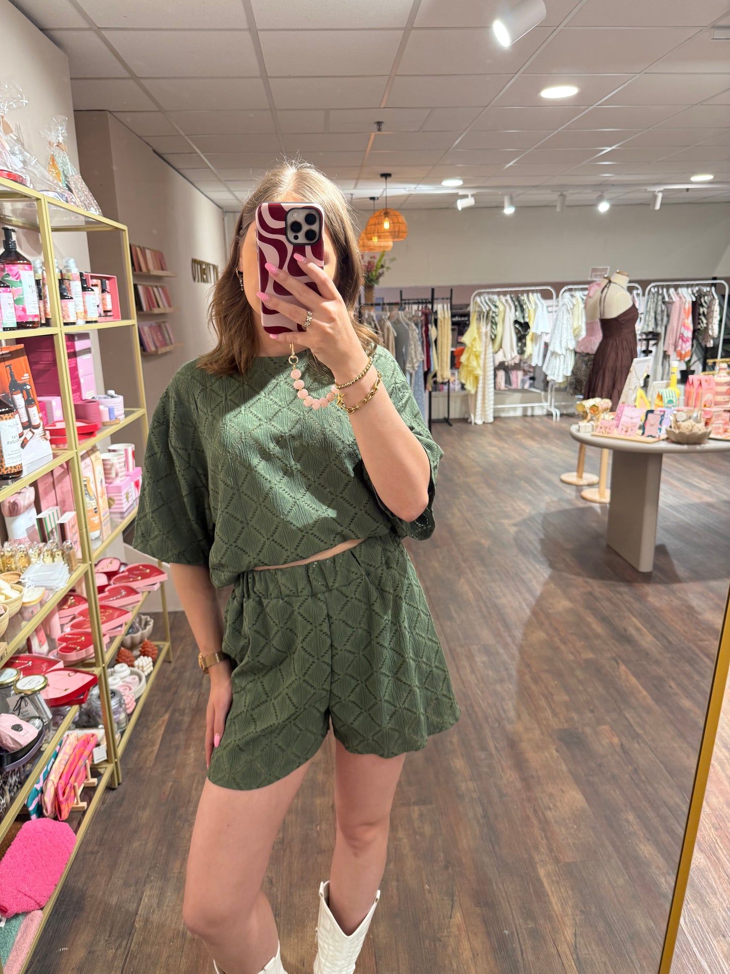 Comfortabele en stijlvolle broderie outfit
