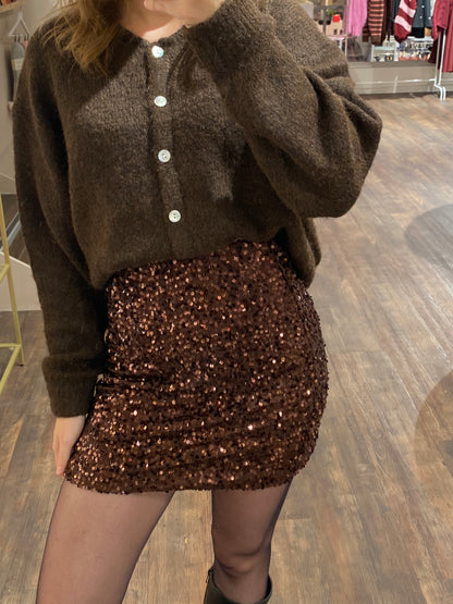 Bruin pailletten rokje voor dames, feestelijk en glitterend.