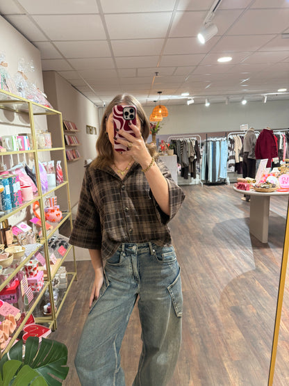 Trendy geruite blouse voor het najaar. 