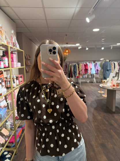 Dames top met speelse print en mooie pasvorm.