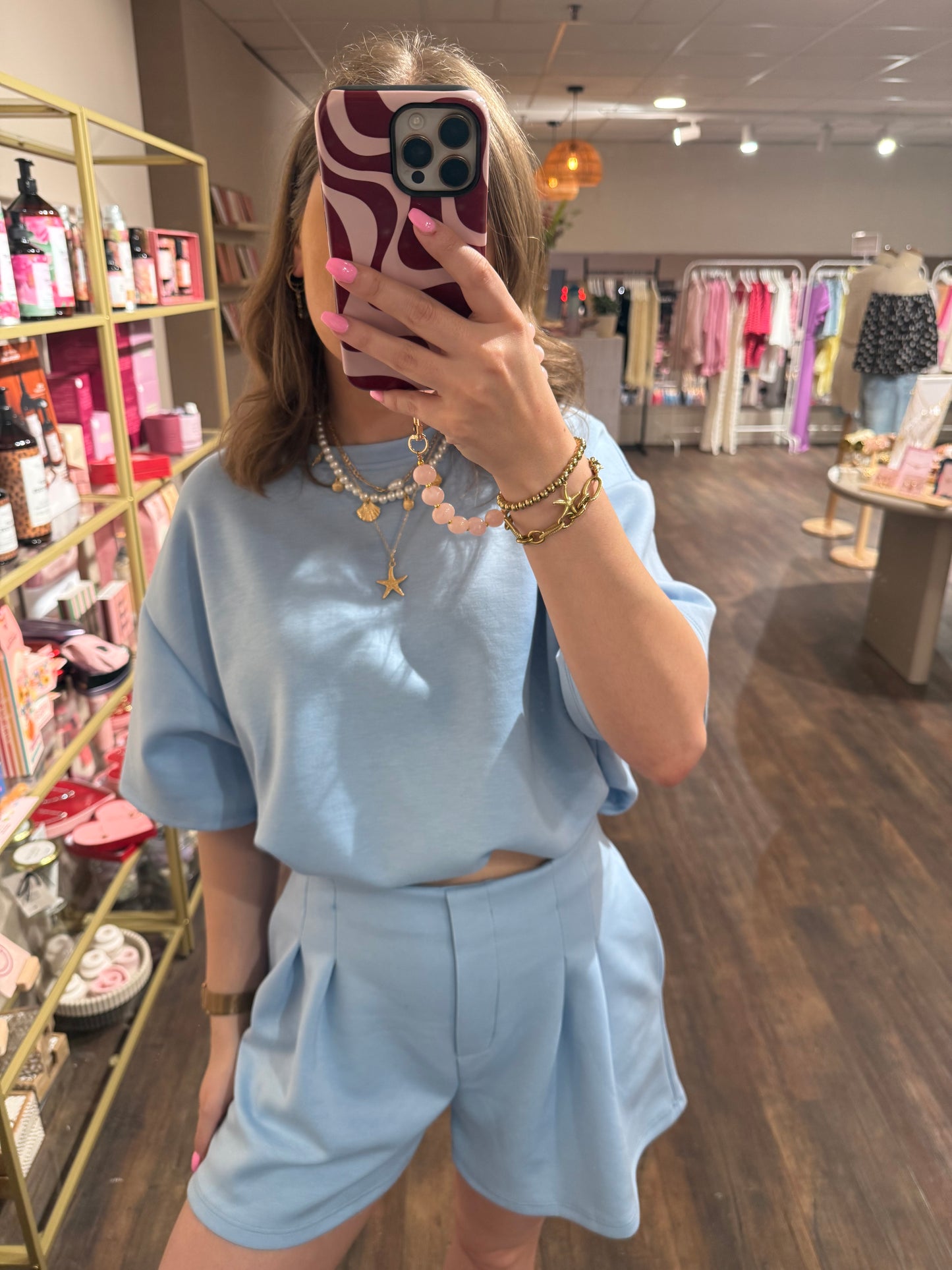 Trendy co-ord set met relaxte uitstraling.