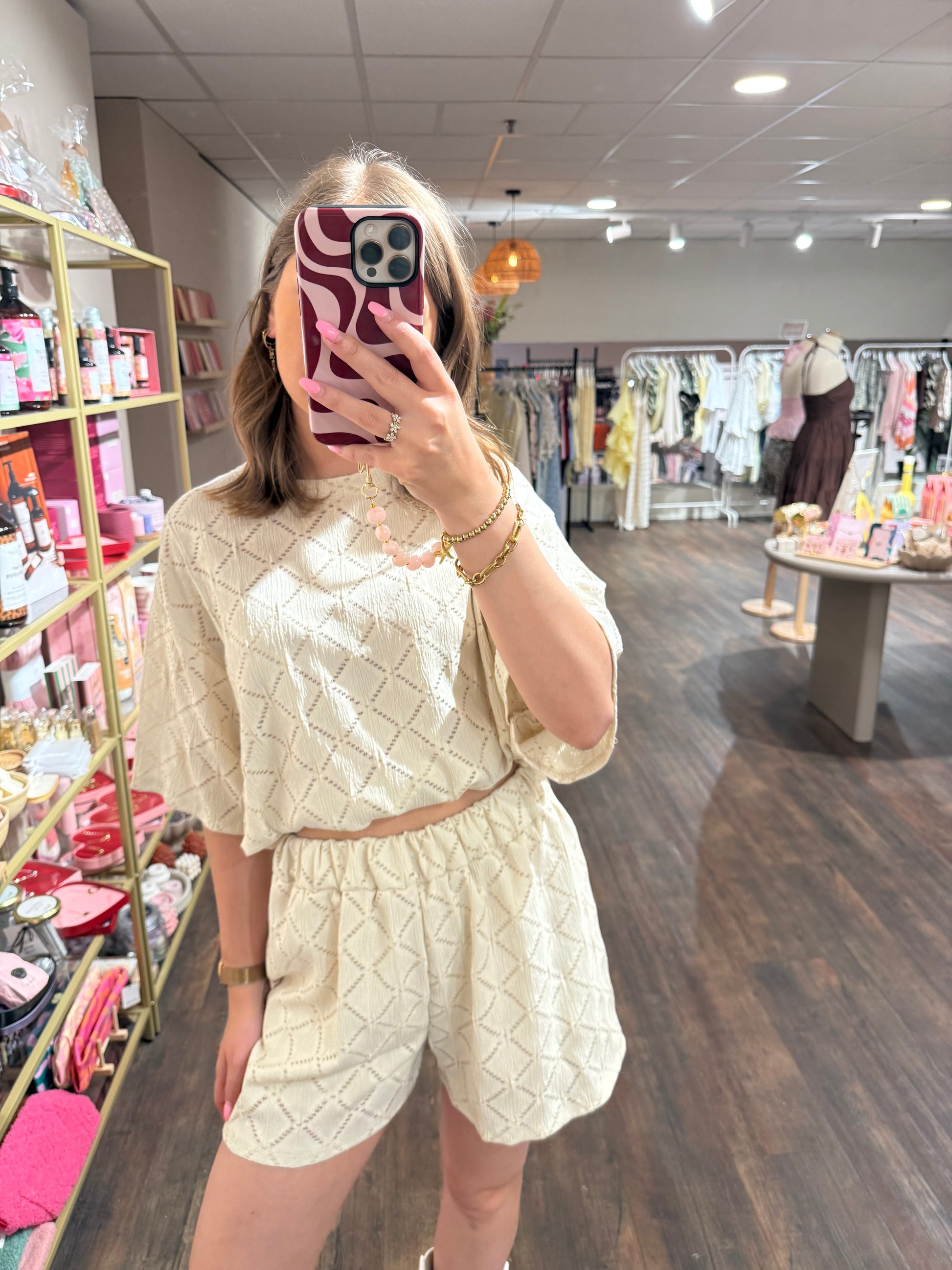 Creme broderie set met top en korte broek