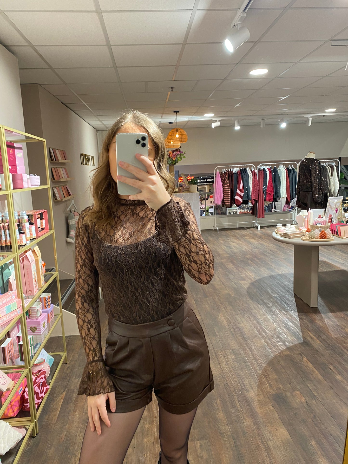 Anna - lace top chocolade bruin