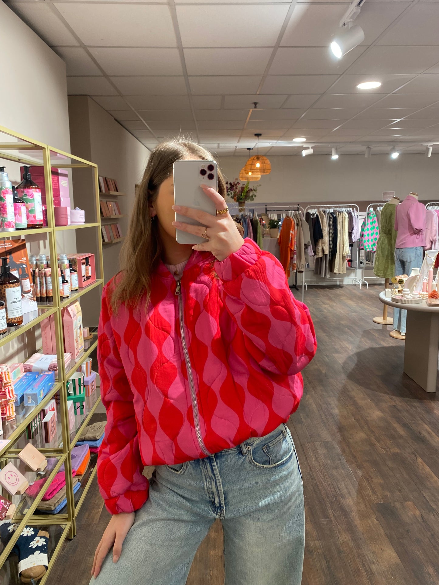 Puck - gewatteerde bomber jas rood roze print