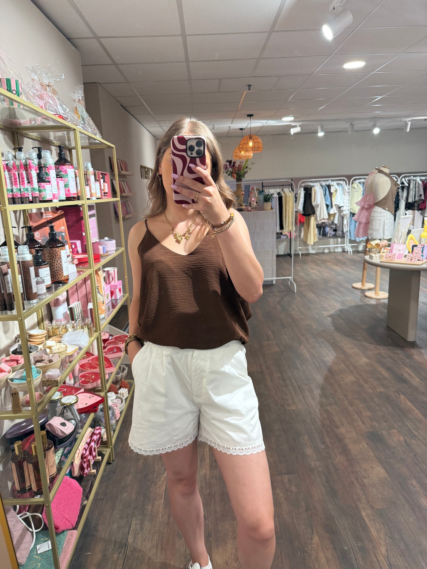 Bruine top voor iedere outfit 