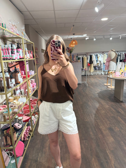 Bruine top voor iedere outfit 