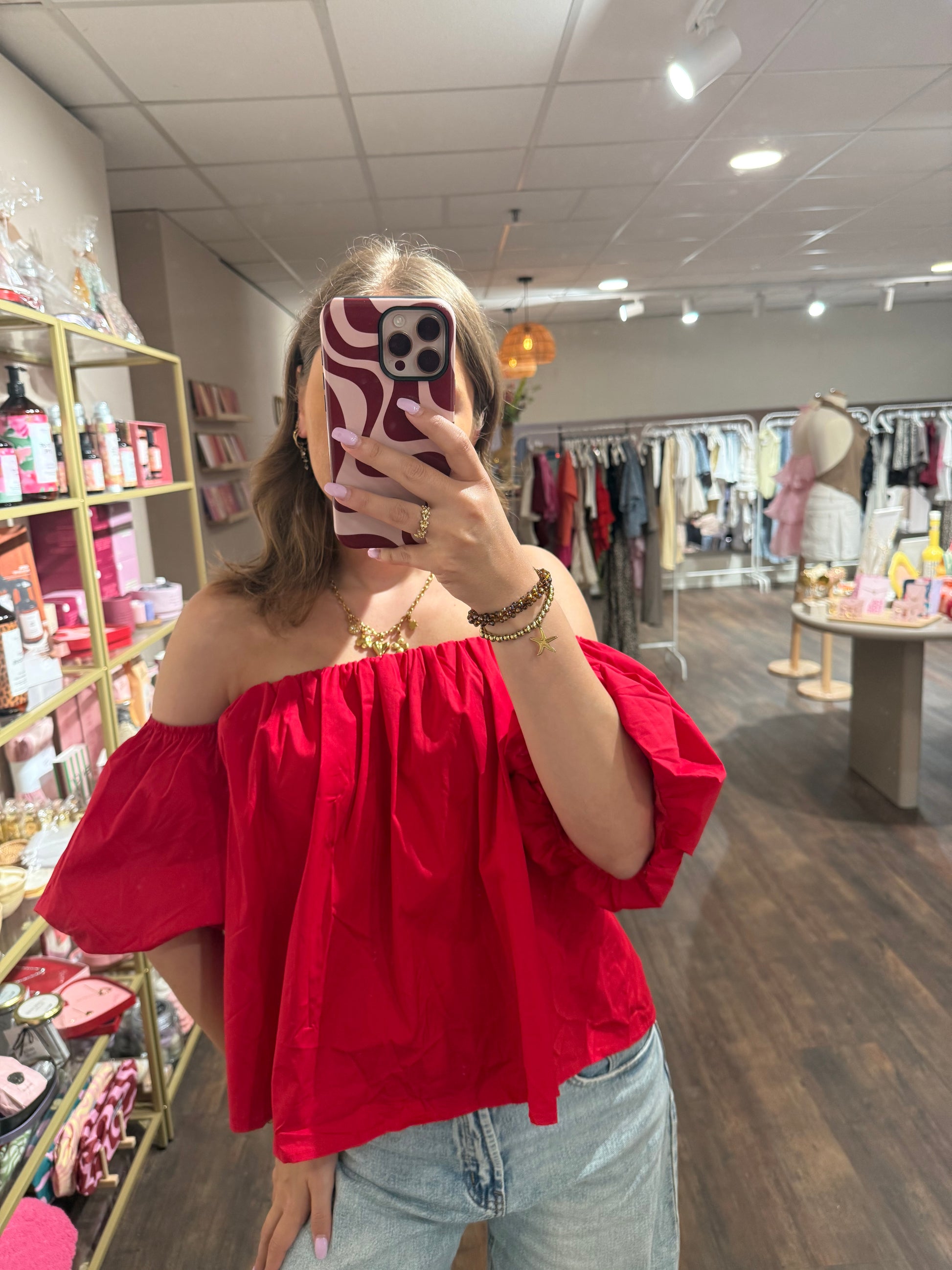 Trendy rode top voor zomerse outfits 