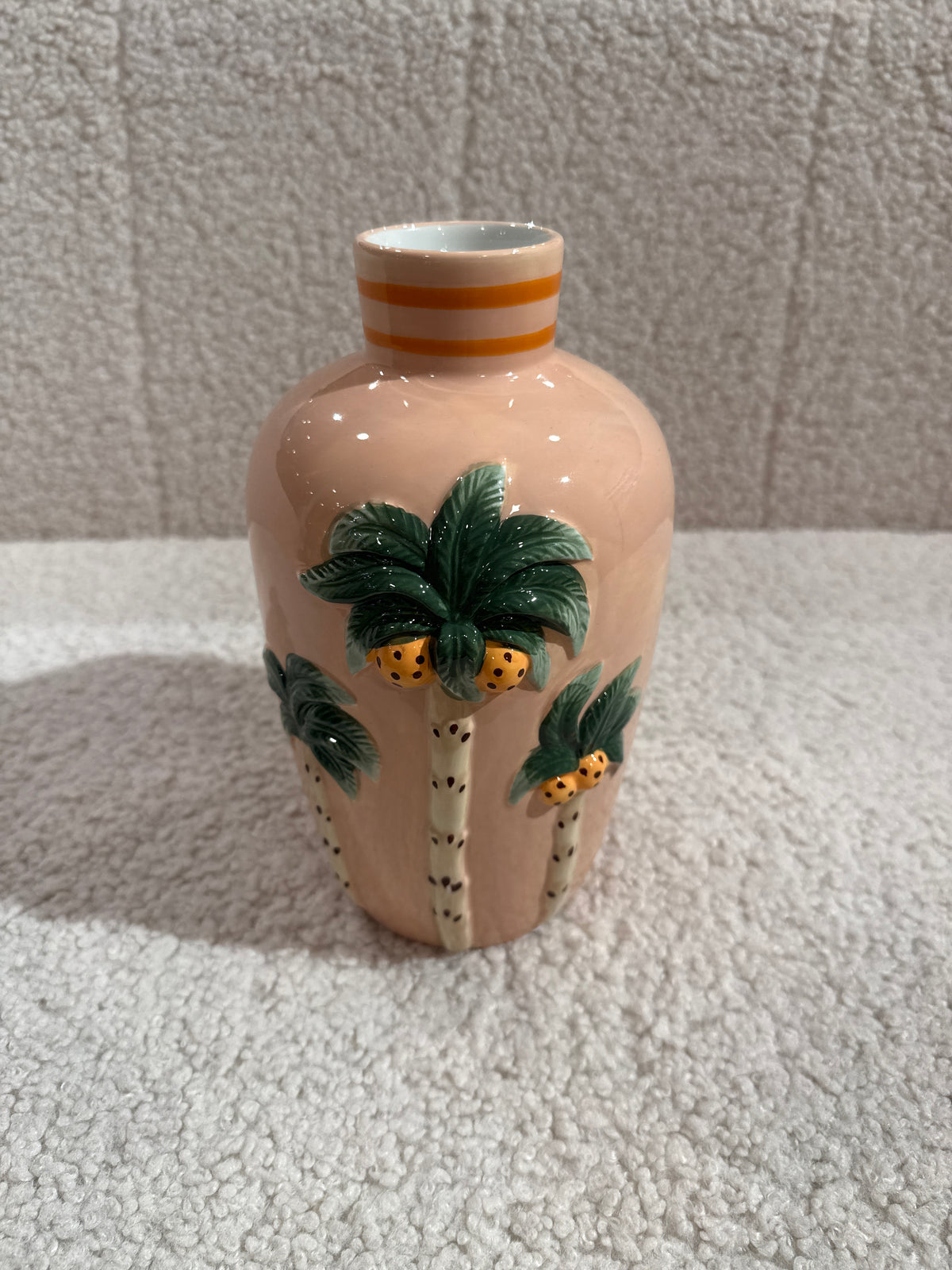 It's a Present - Vaas Palm Tree Dolomite Peach