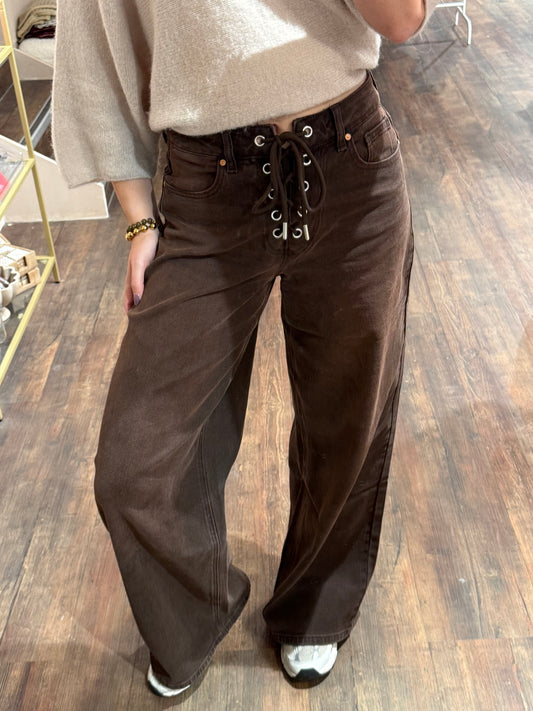 Lynn - wide leg bruine jeans met veter