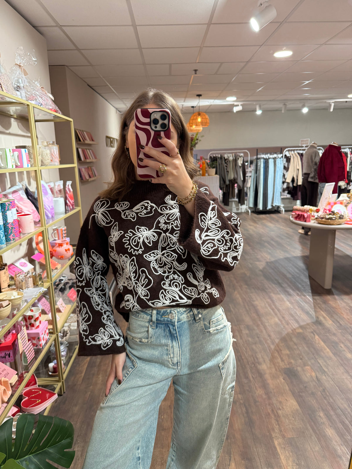 Merel - floral embroidery trui bruin