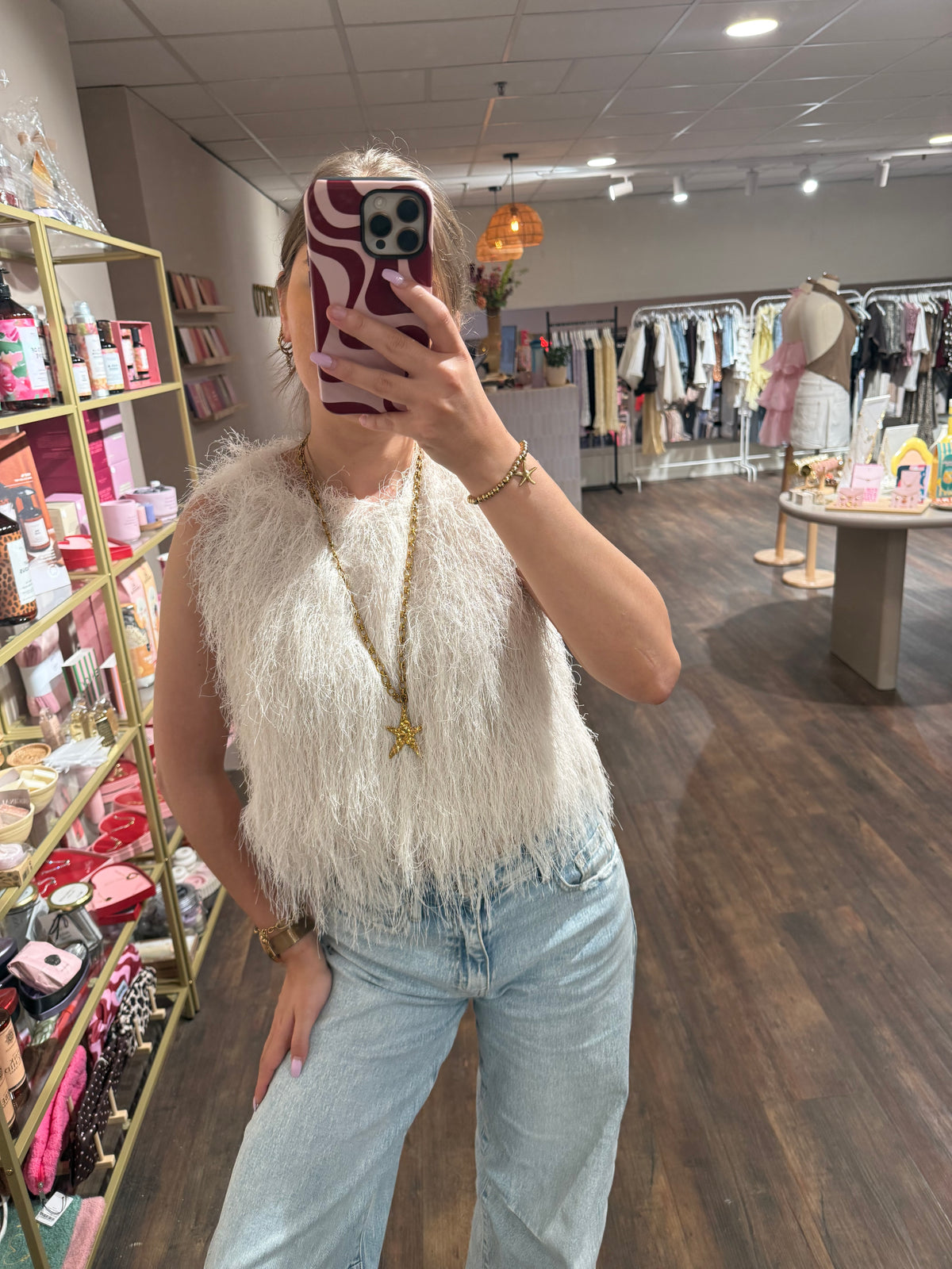Boho haltertop met fringe details. 