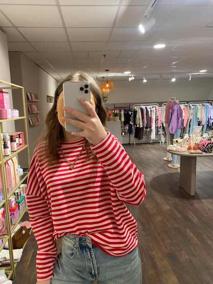 Rode longsleeve met lichtroze strepen