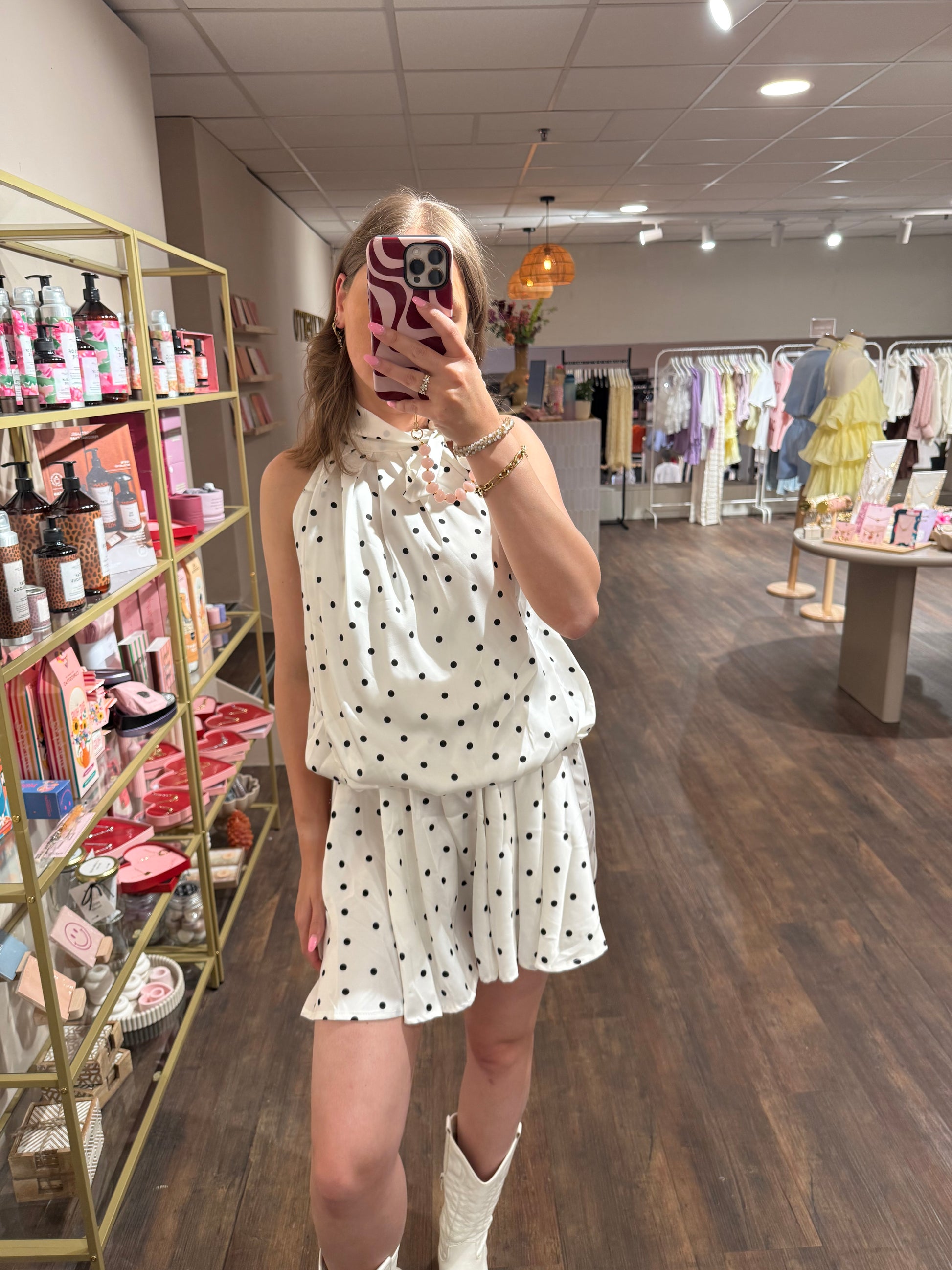 Wit zomerjurkje perfect voor vakantie en strand