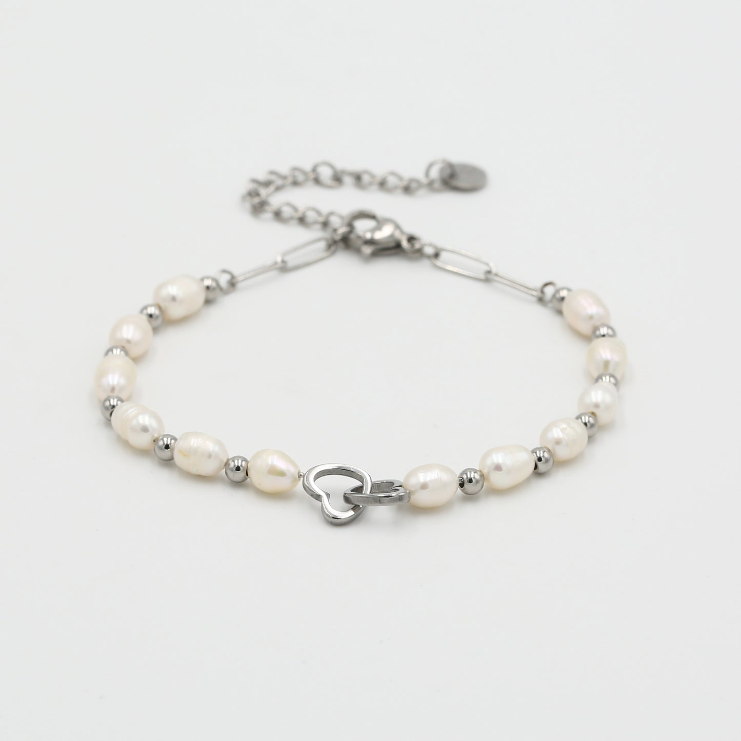 Parel met hartjes armband zilver