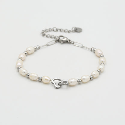 Parel met hartjes armband zilver