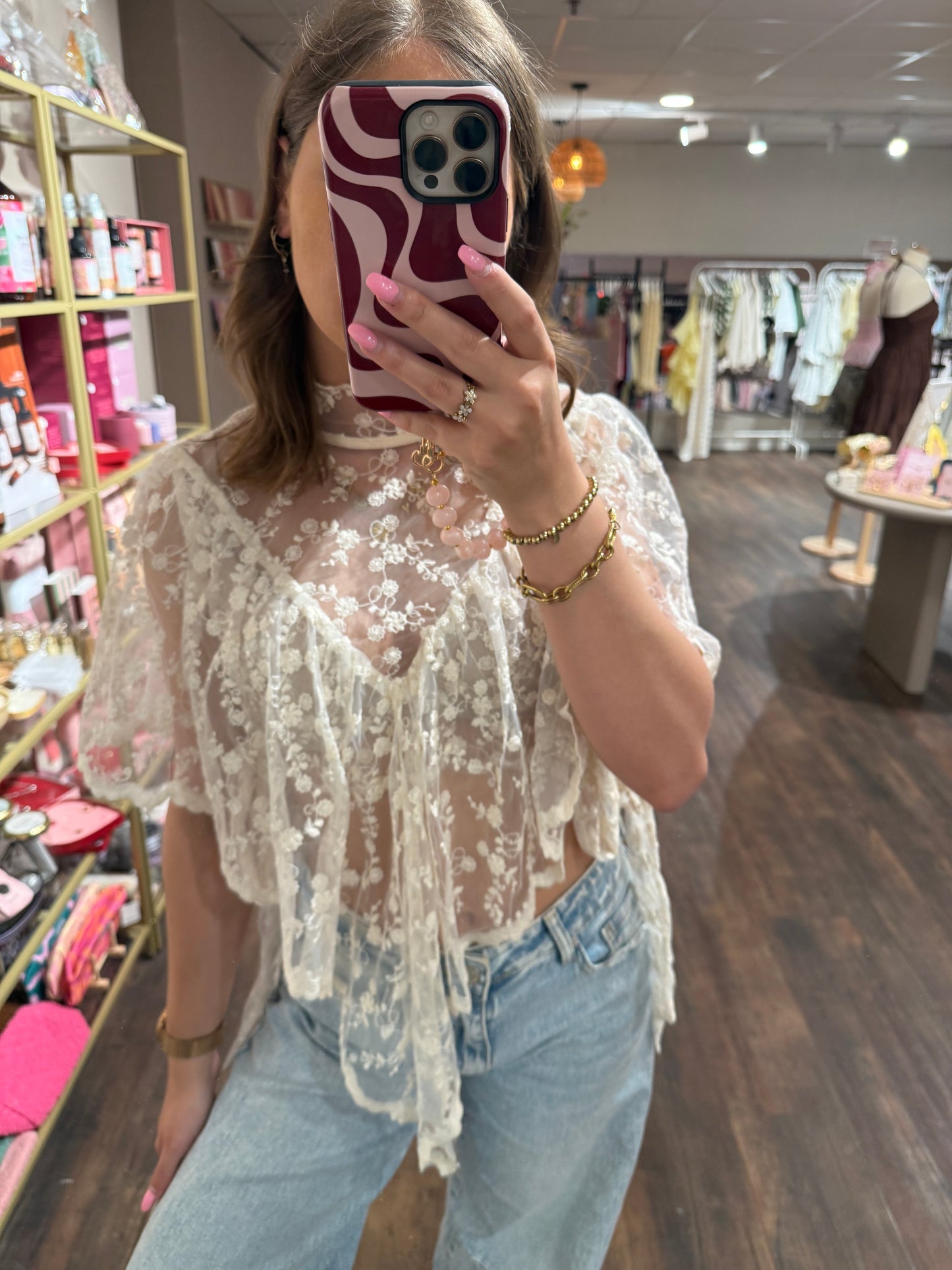 Transparante lace top in crème kleur