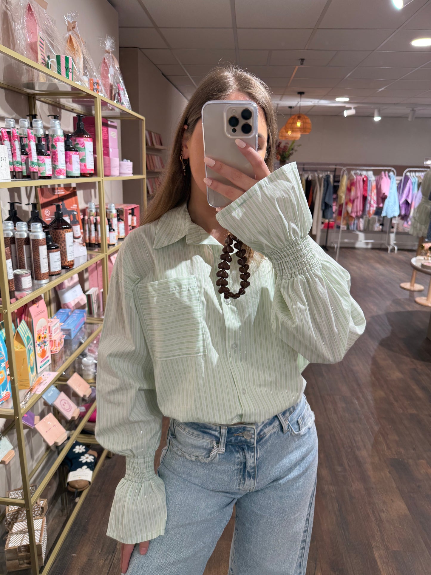 Trendy dames blouse met strepen.