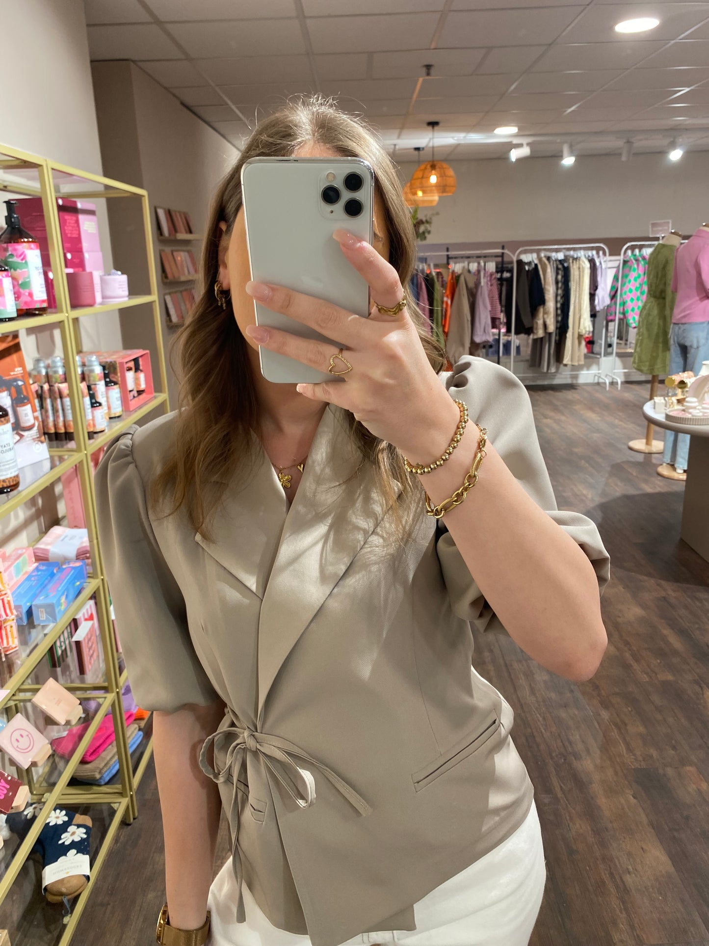 Stijlvolle blazer met vrouwelijke pasvorm.