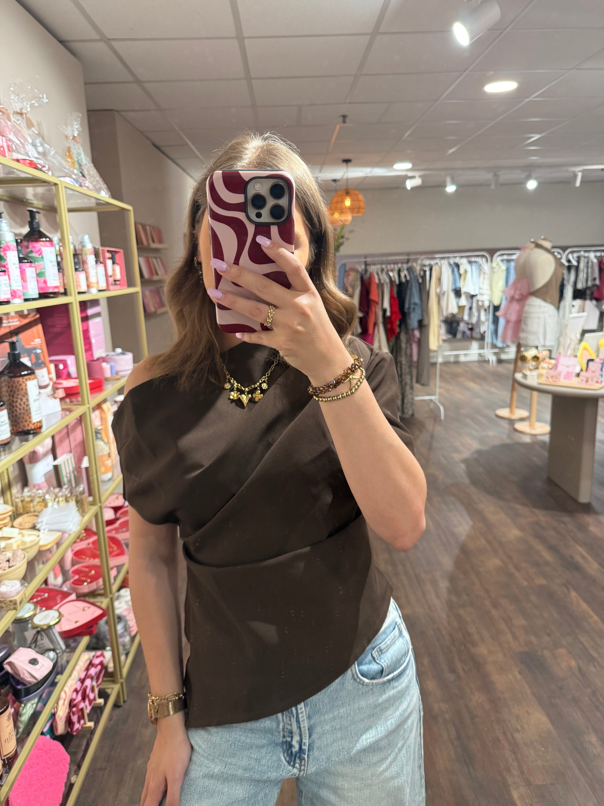 One shoulder top voor voorjaar en zomer 