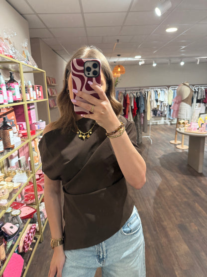 One shoulder top voor voorjaar en zomer 