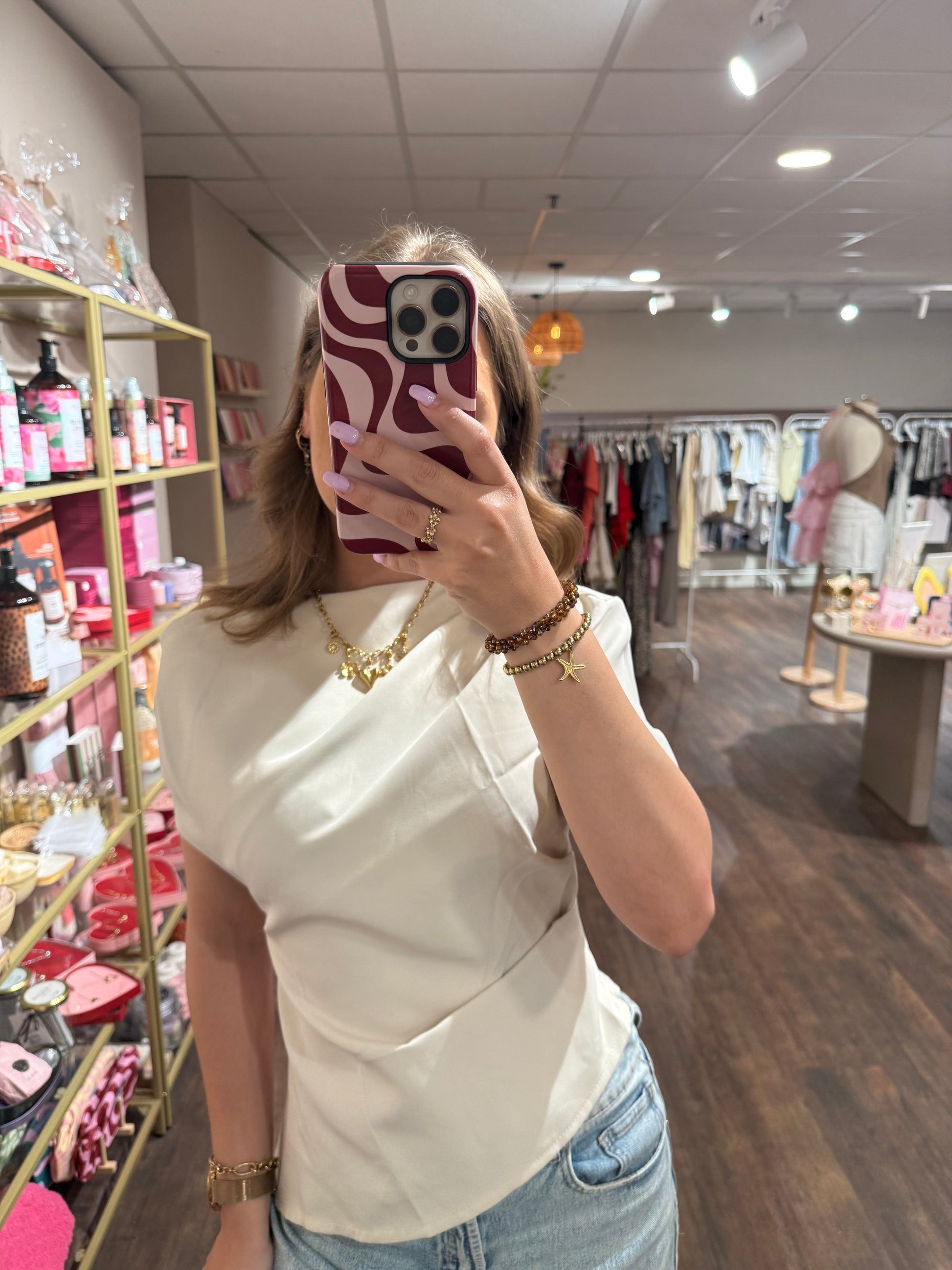 Getailleerde top met elegante pasvorm 