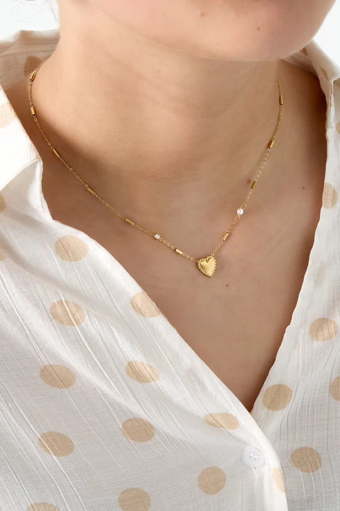 Parel en steentje met hartje ketting zilver