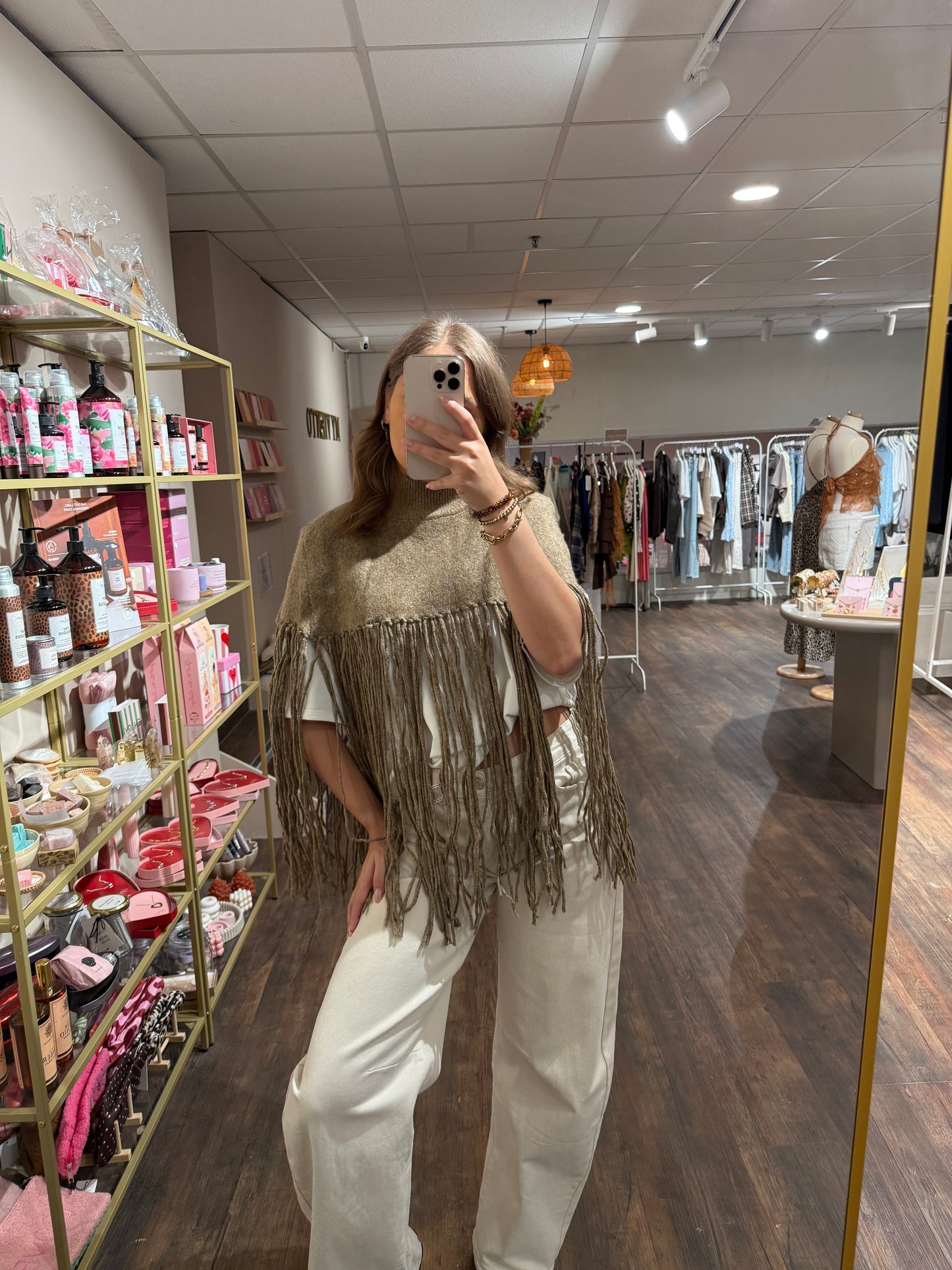 Herfst poncho in taupe kleur