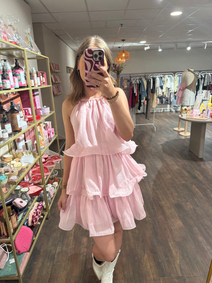 Roze jurk voor zonnige dagen 