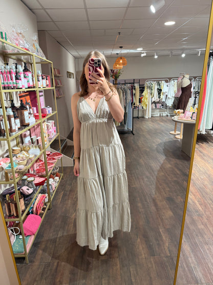 Taupe maxi jurk met verstelbare bandjes