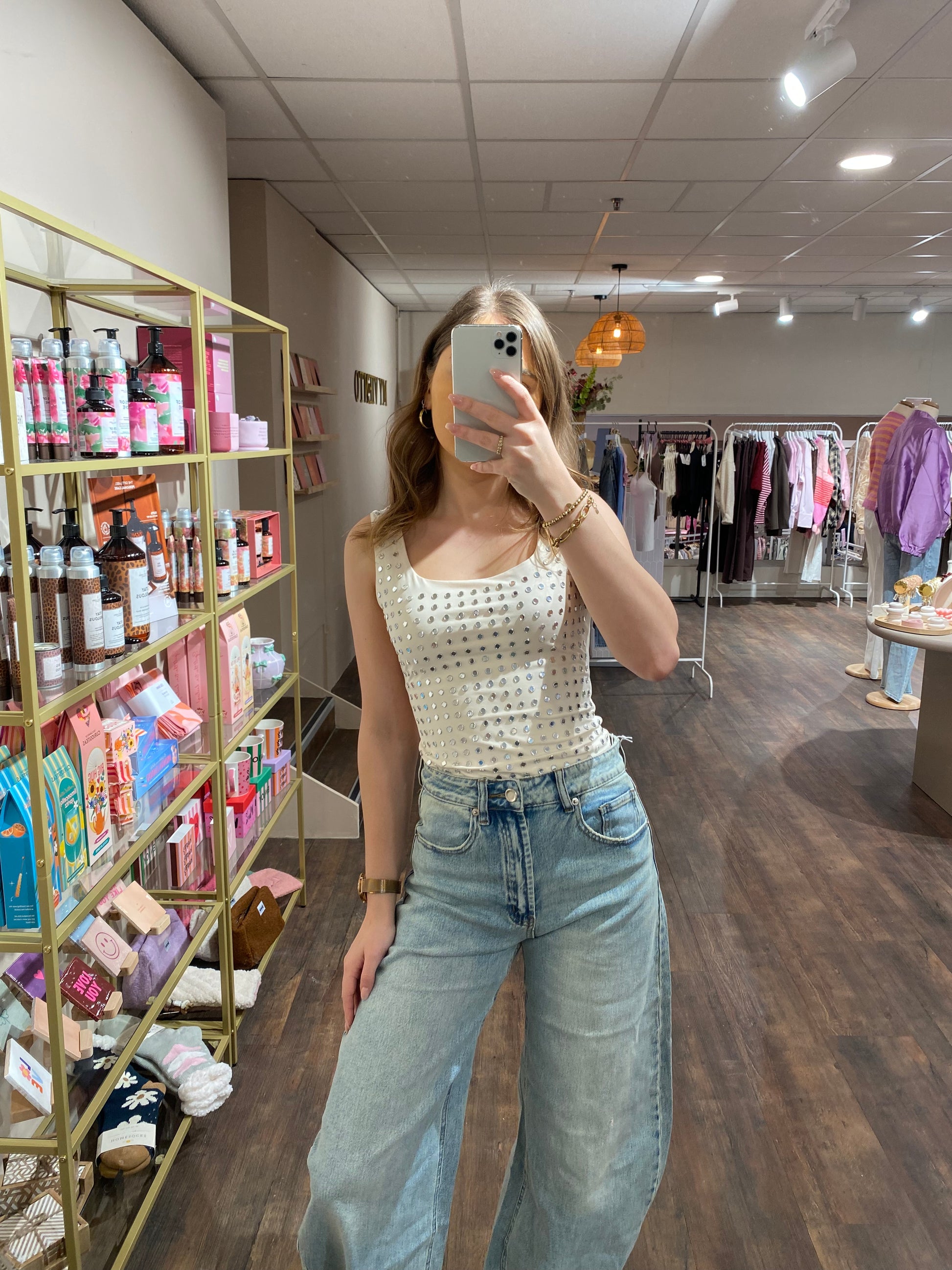 Stretch body met decoratieve studs.