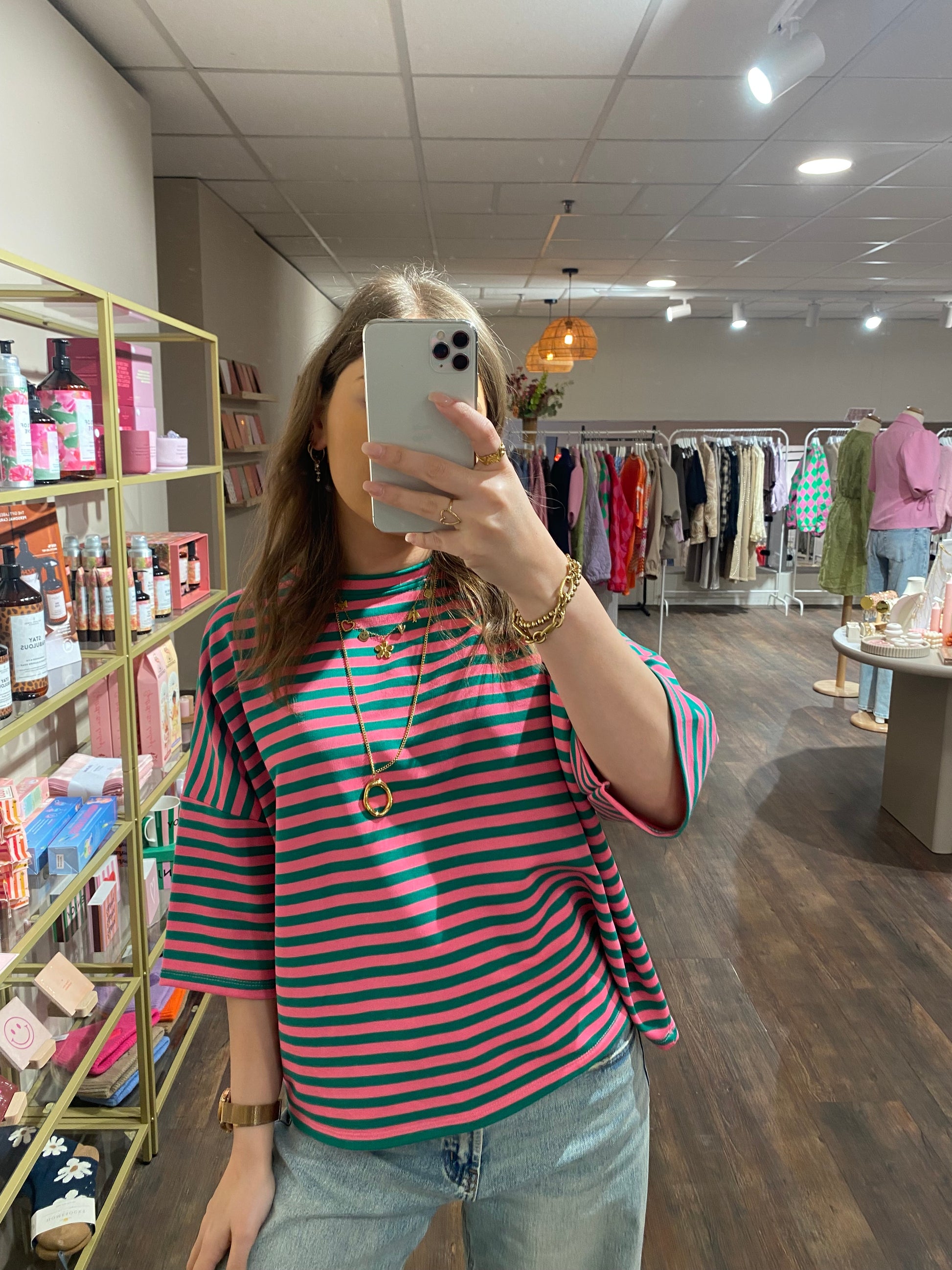 Trendy dames T-shirt perfect voor een casual look.