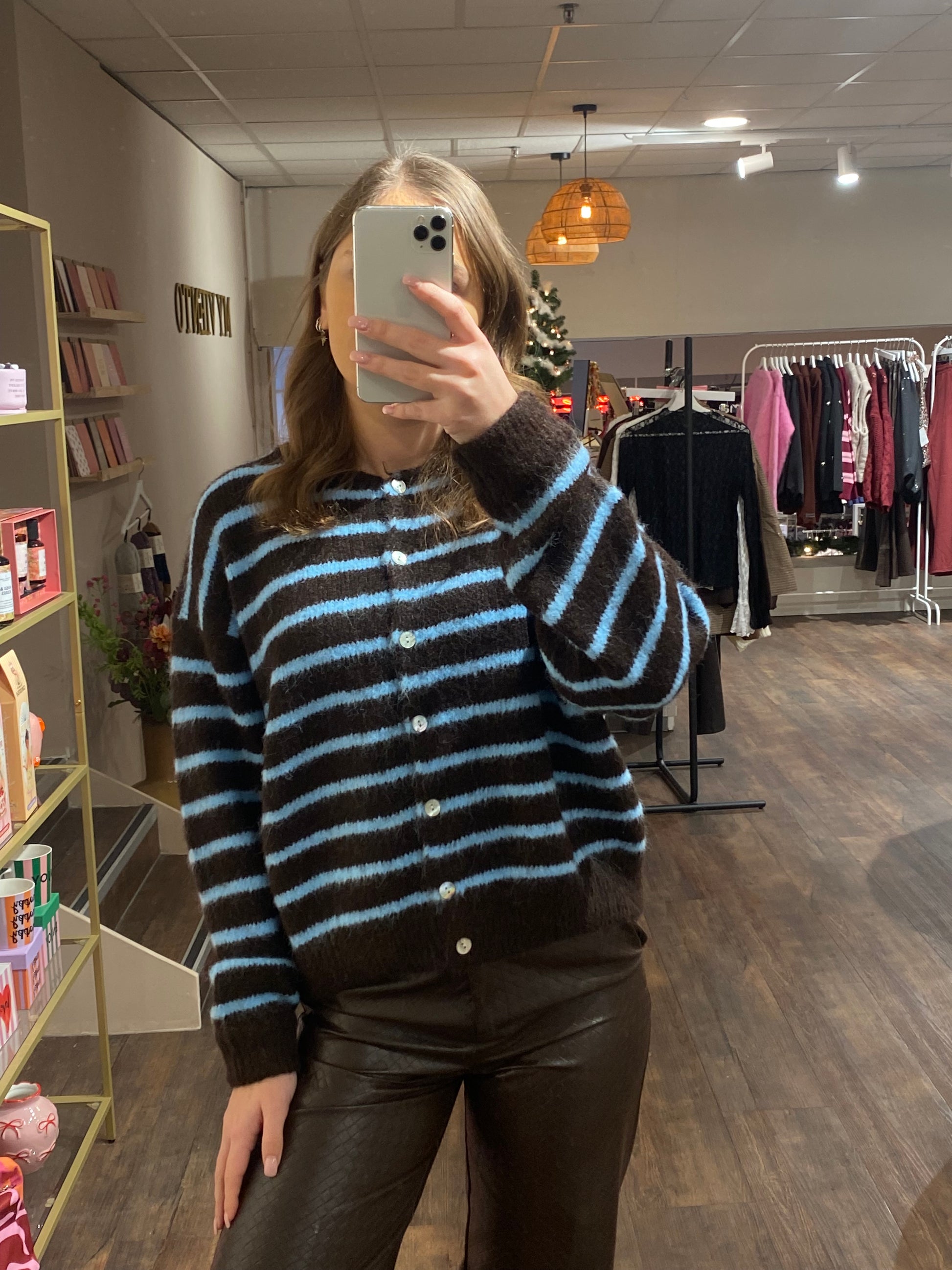 Trendy gestreepte cardigan – bruin met blauw